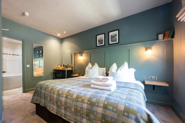 Tyn-y-coed Inn