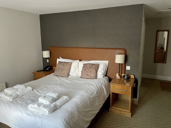 Tyn Y Cornel Hotel