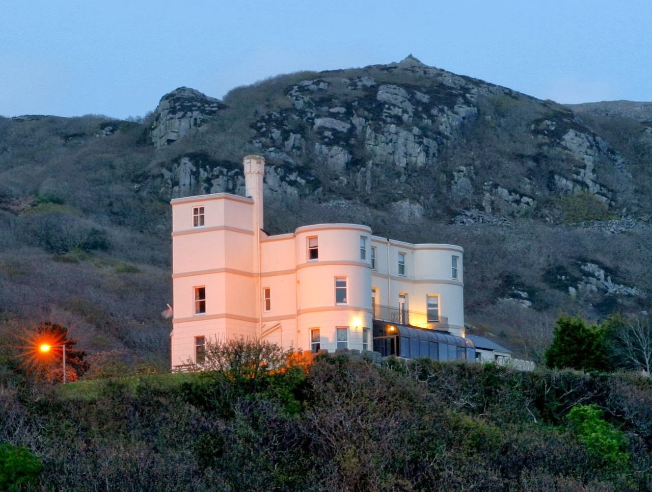 Ty'r Graig Castle