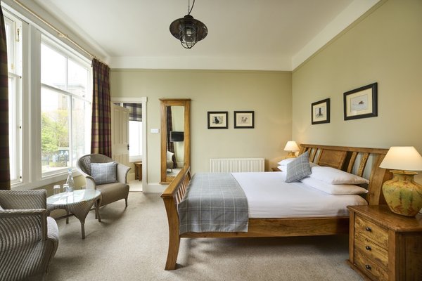 Ulbster Arms Hotel