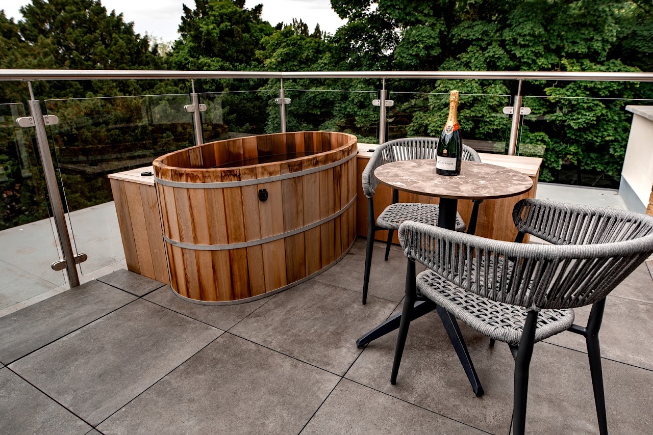 VAULT Restaurant & Boutique Hotel