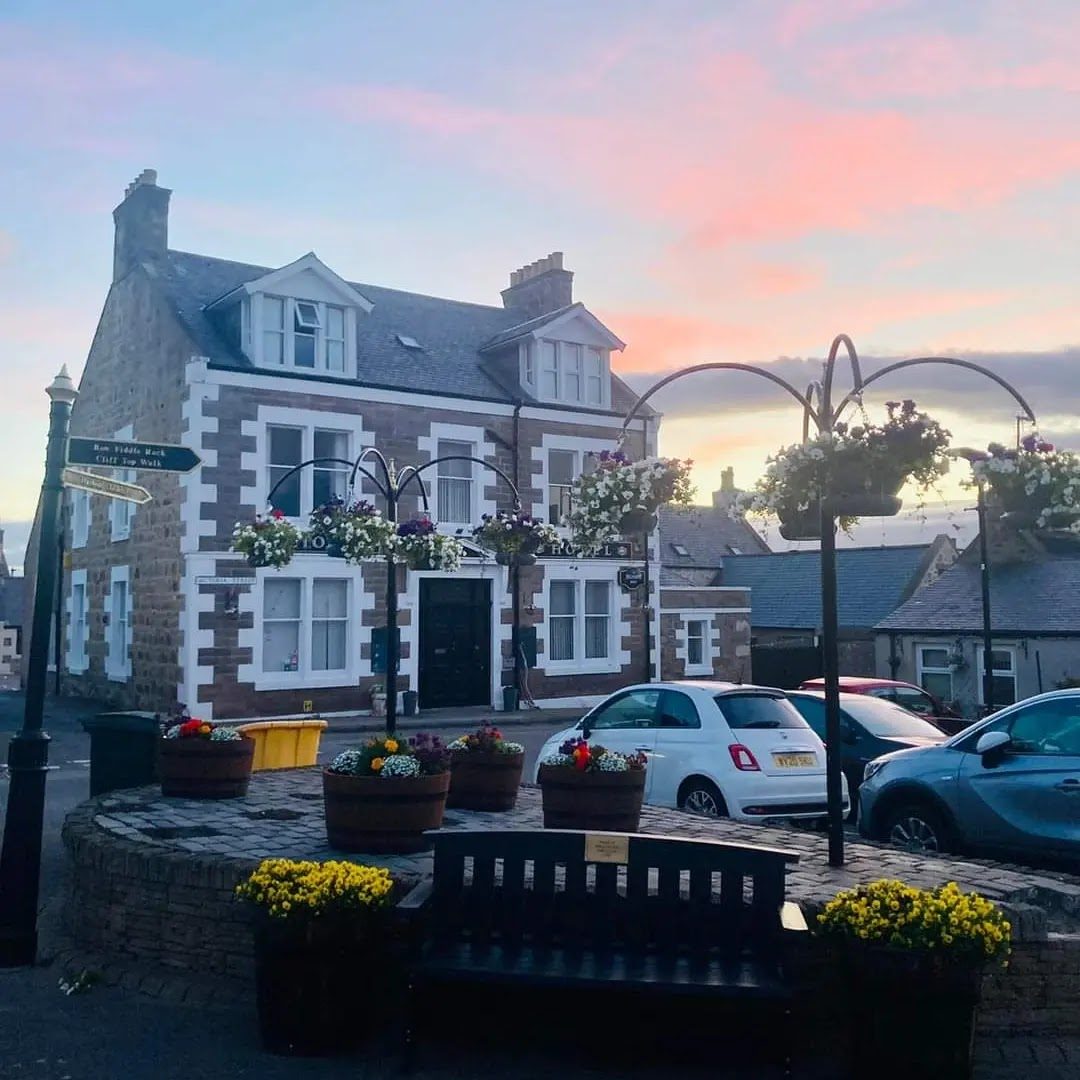 Victoria Hotel