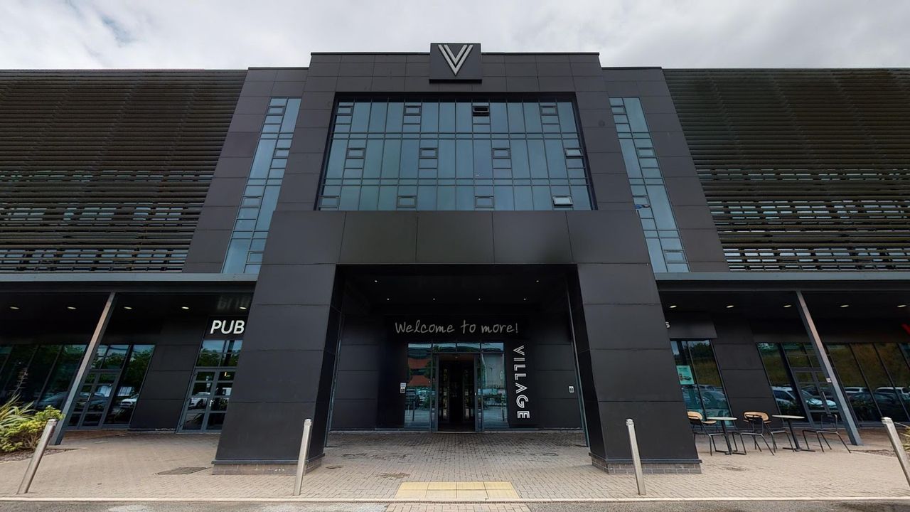 Village Hotel Leeds South