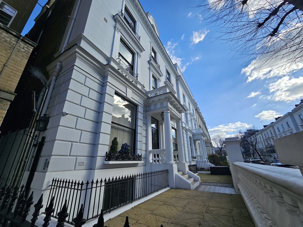 Vincent House London Residence