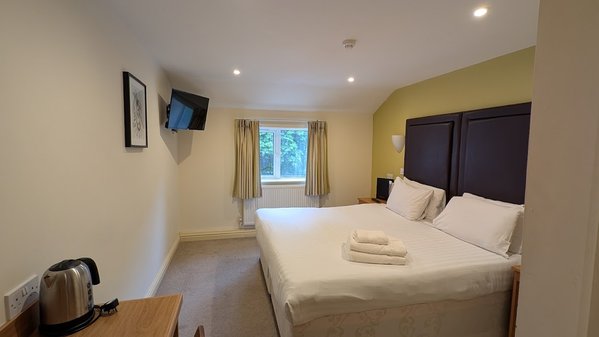 Wakefield Limes Hotel