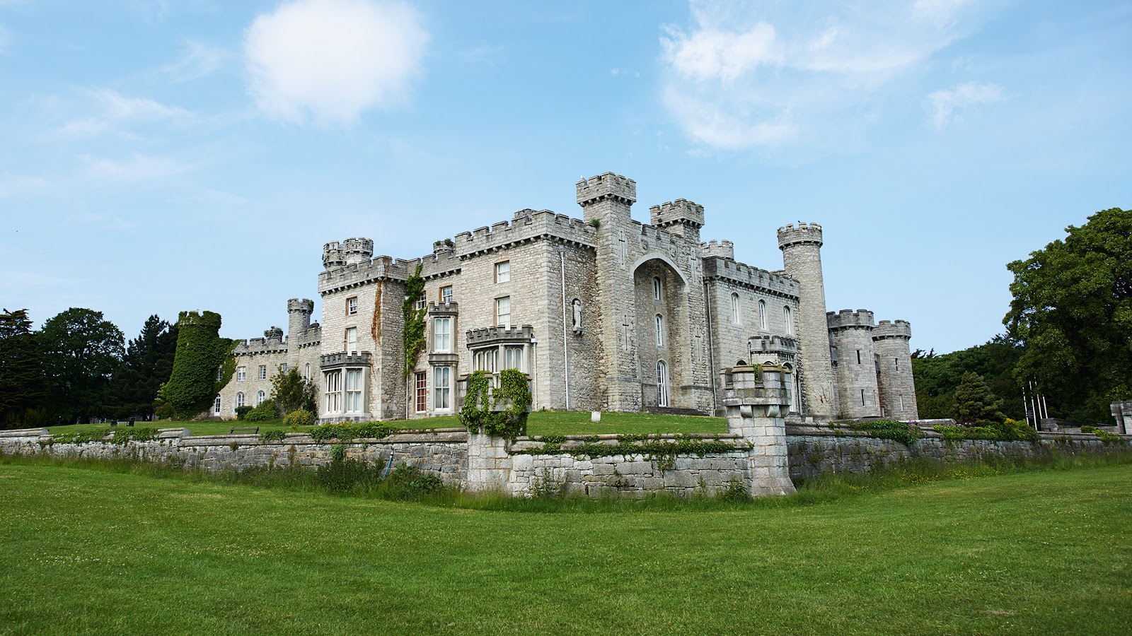 Warner Bodelwyddan Castle