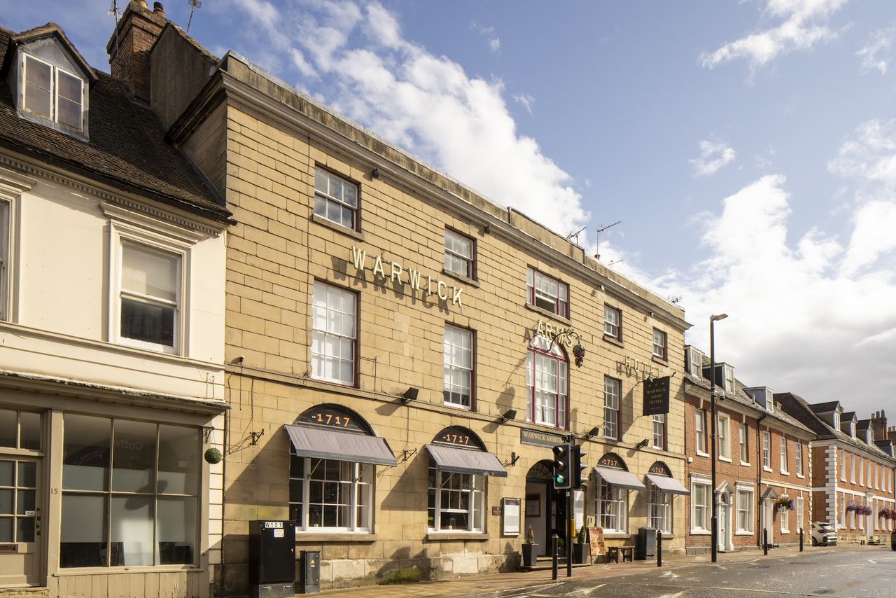 The Warwick Arms Hotel
