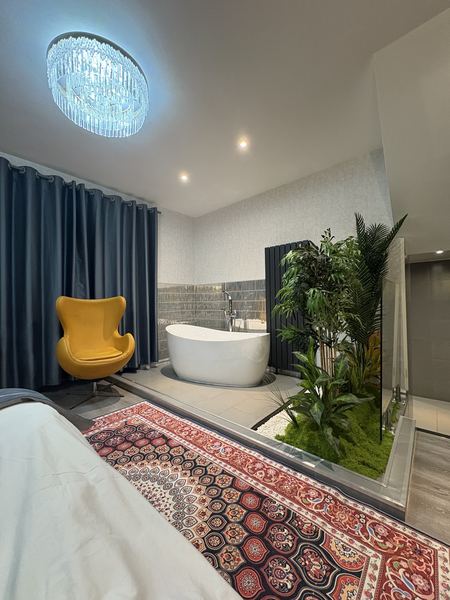 Waterhead Rooms & Suites - Parking Available Onsite