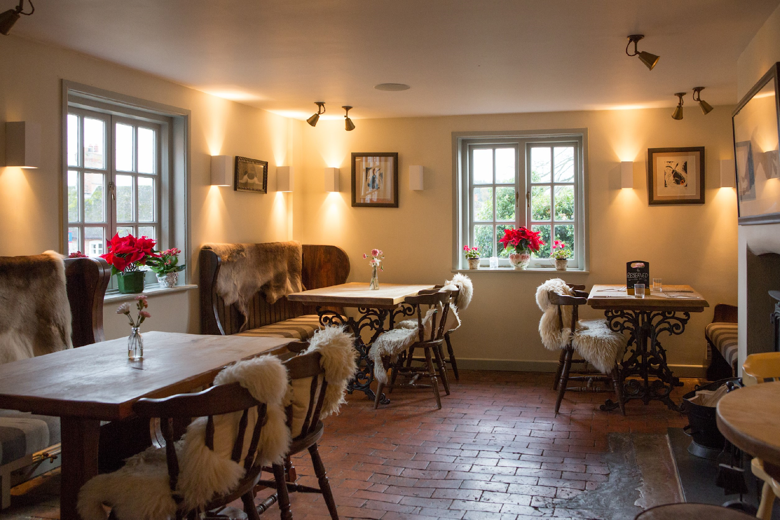 Watership Down Inn