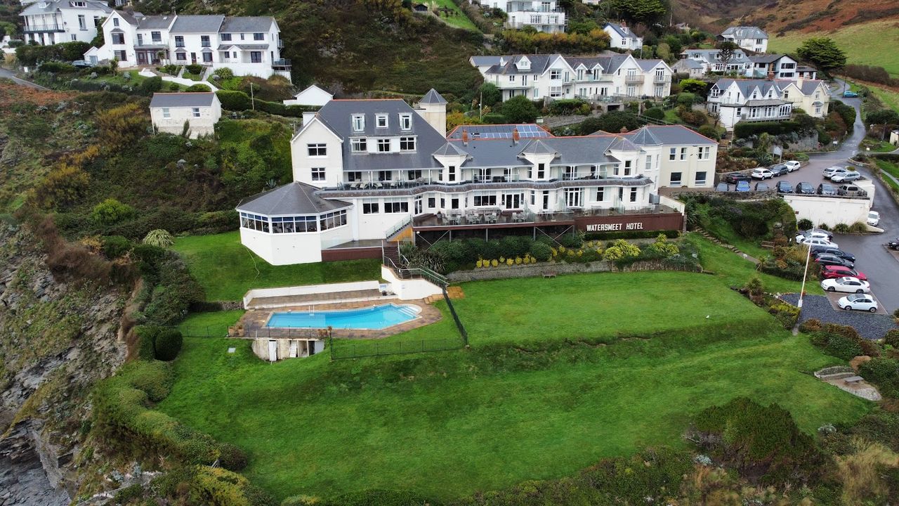 Watersmeet Hotel