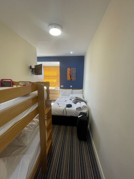 Wave Crest Hotel