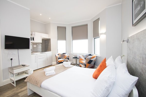 Westciti Caroco Aparthotel