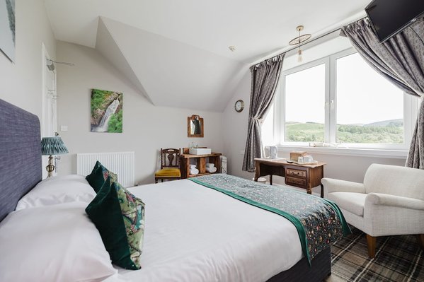 Whitebridge Hotel