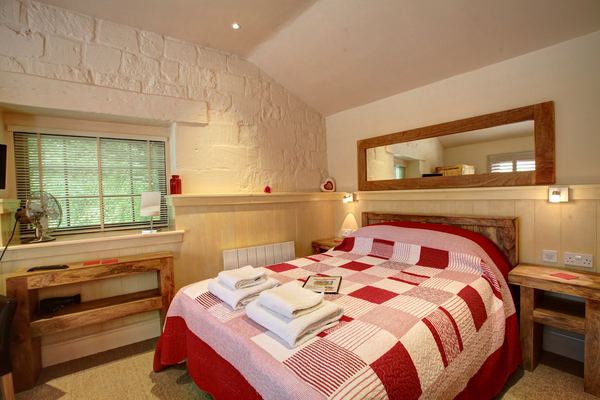 Widbrook Barns