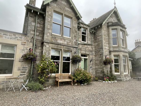 Willows Bed & Breakfast
