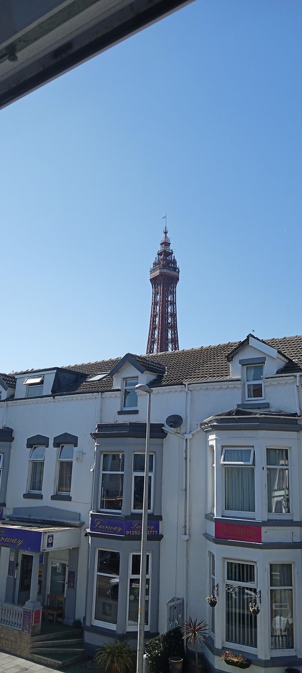 Wilsons Hotel - Blackpool Tower View