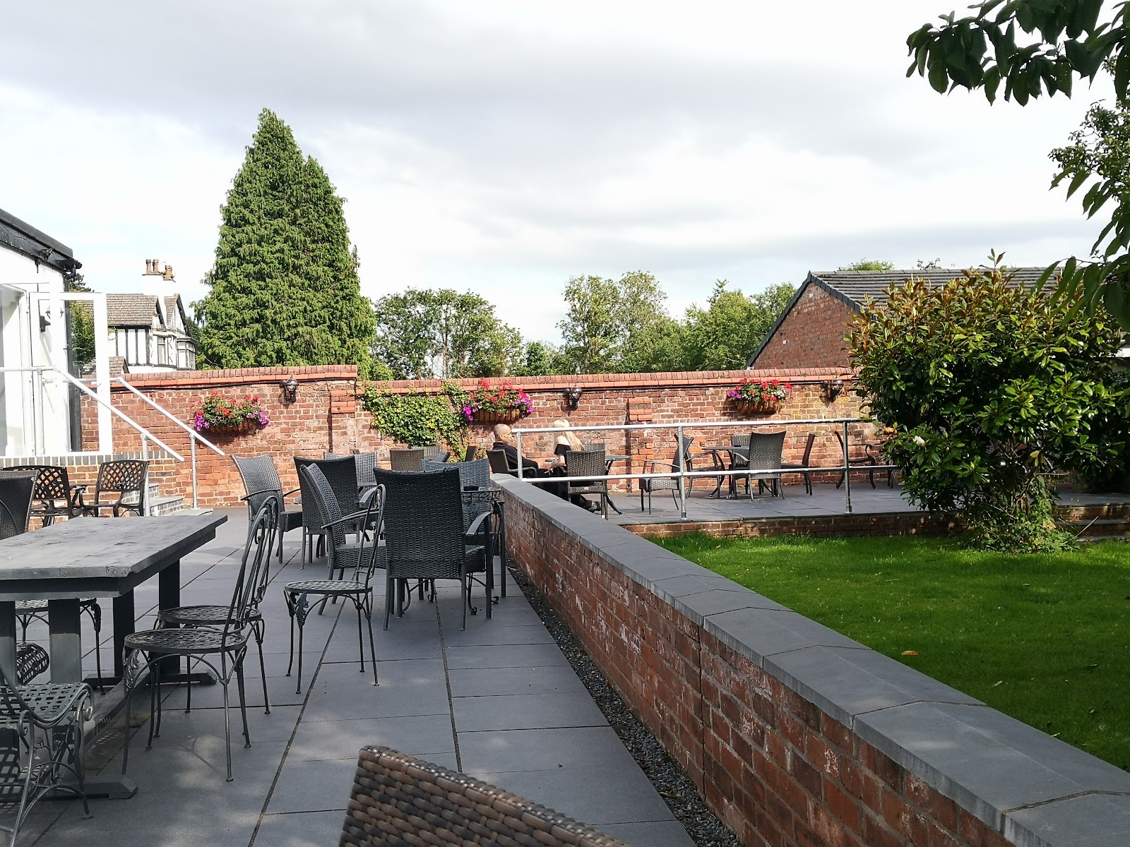 Woodcote Hotel