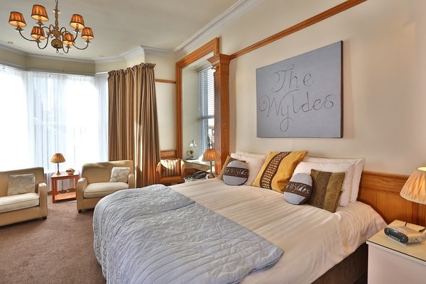 Woodlands Hotel BW Signature Collection