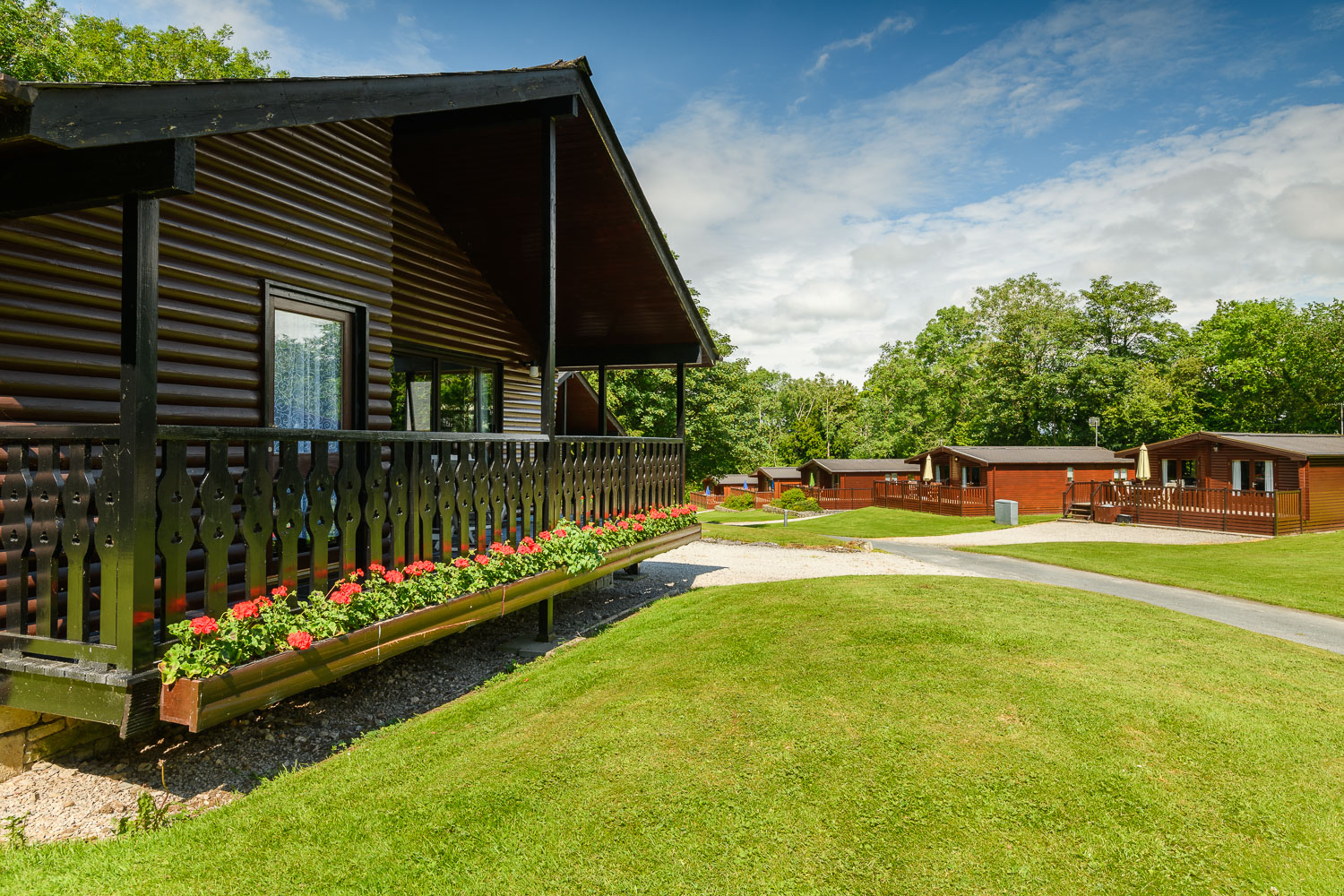 Woodlands Hotel & Pine Lodges