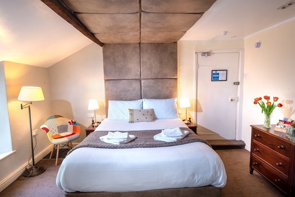 Woolpack Inn