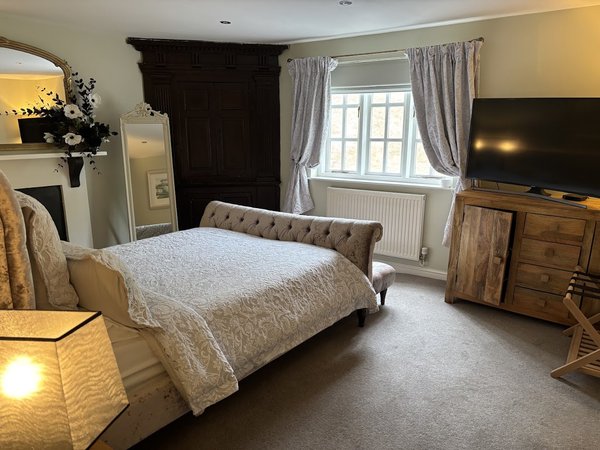 Worralls Grove Farm House Bed and Breakfast