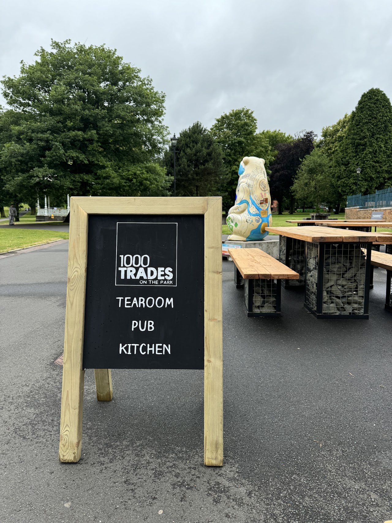 1000 Trades Catering