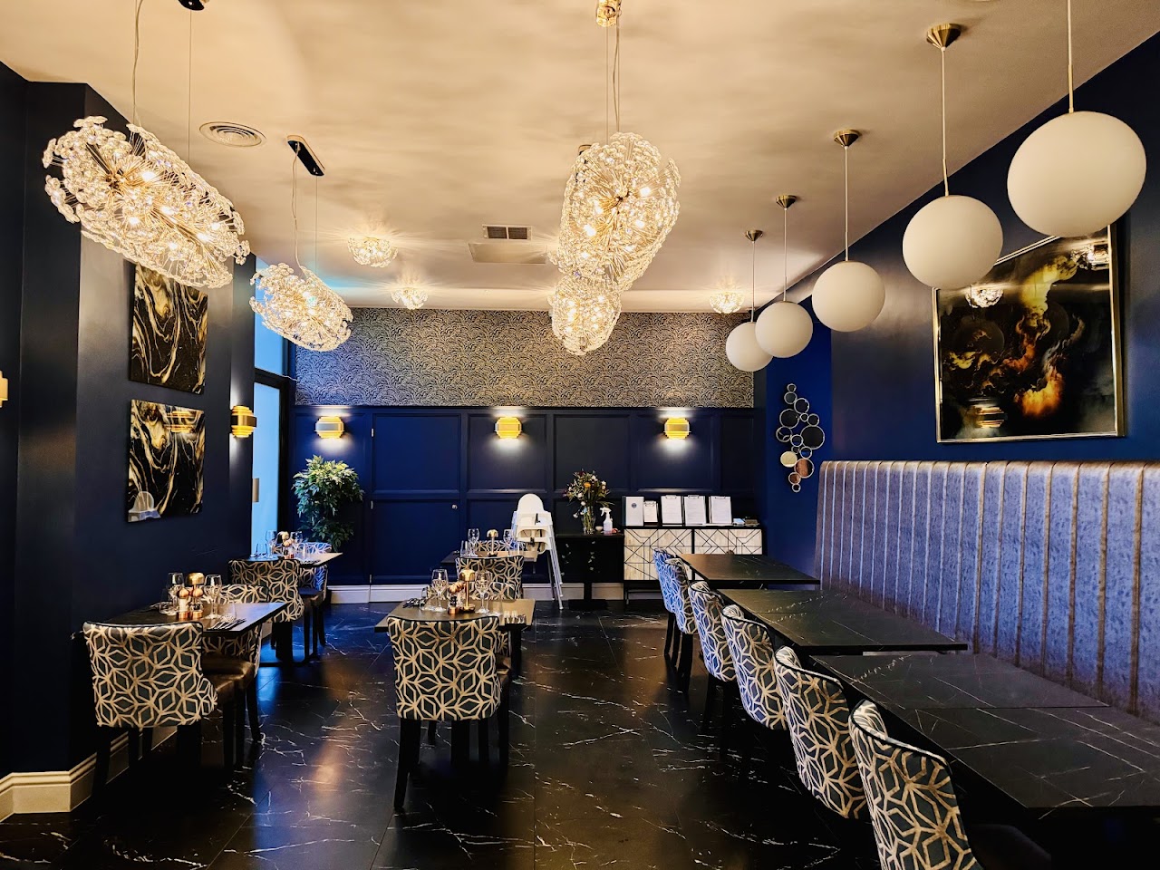 1858 Bar And Restaurant