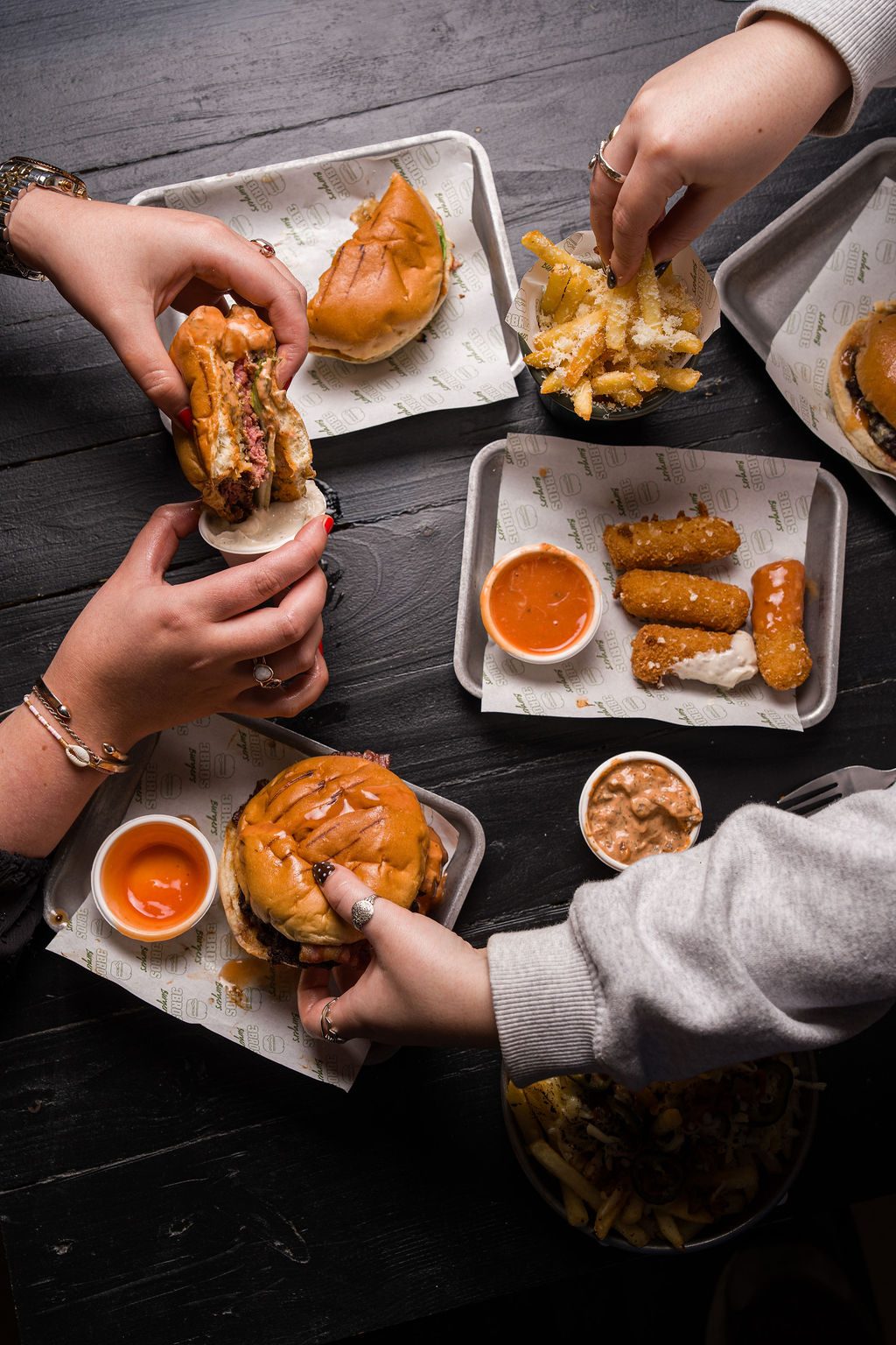 3Bros Burgers
