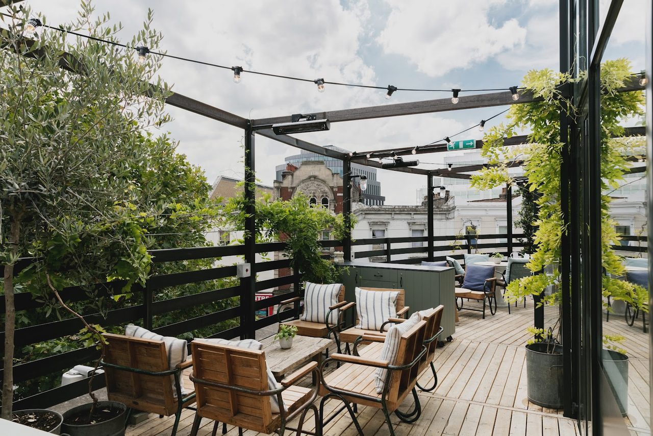 601 Queens Road