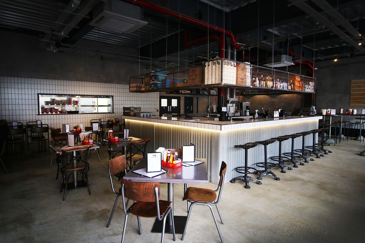 7Bone Burger Co