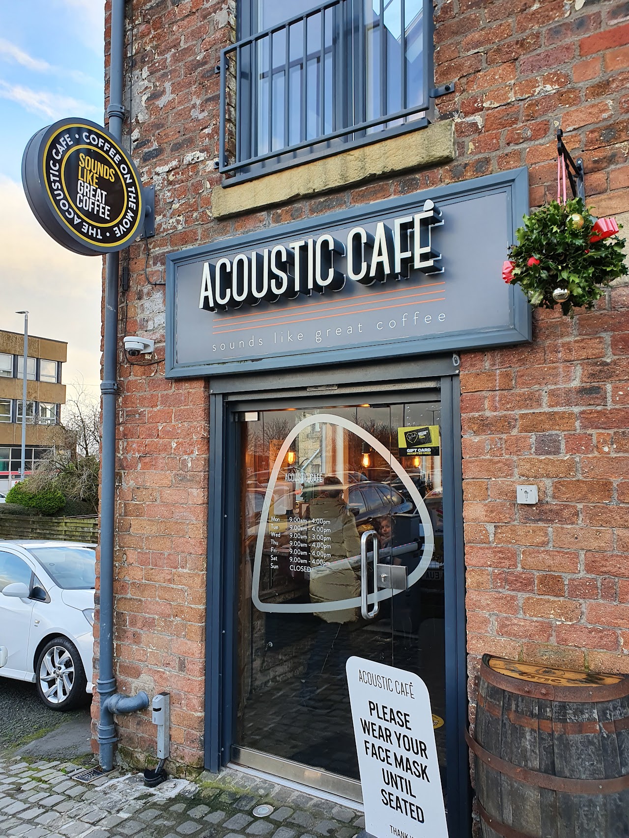 Acoustic Cafe