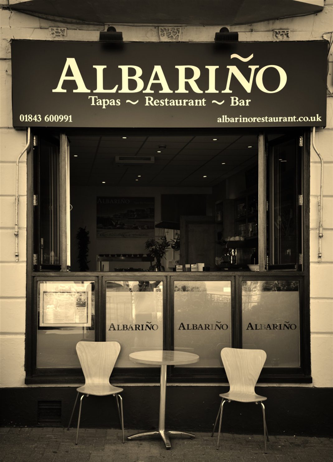 Albarino Tapas Restaurant Bar