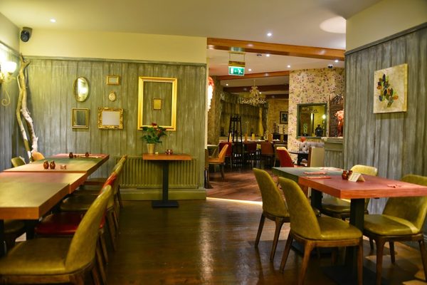 Albion Bar And Restaurant