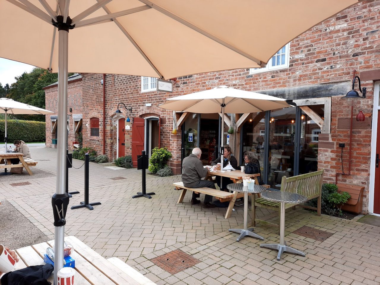 Aldford Village Store and Cafe