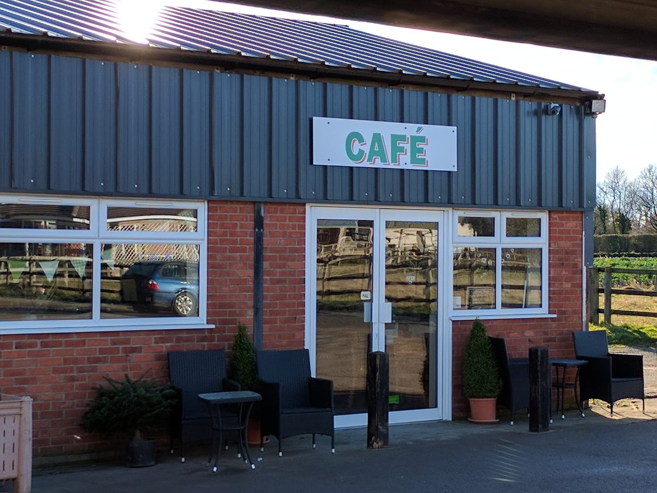 Aldis & Sons Cafe