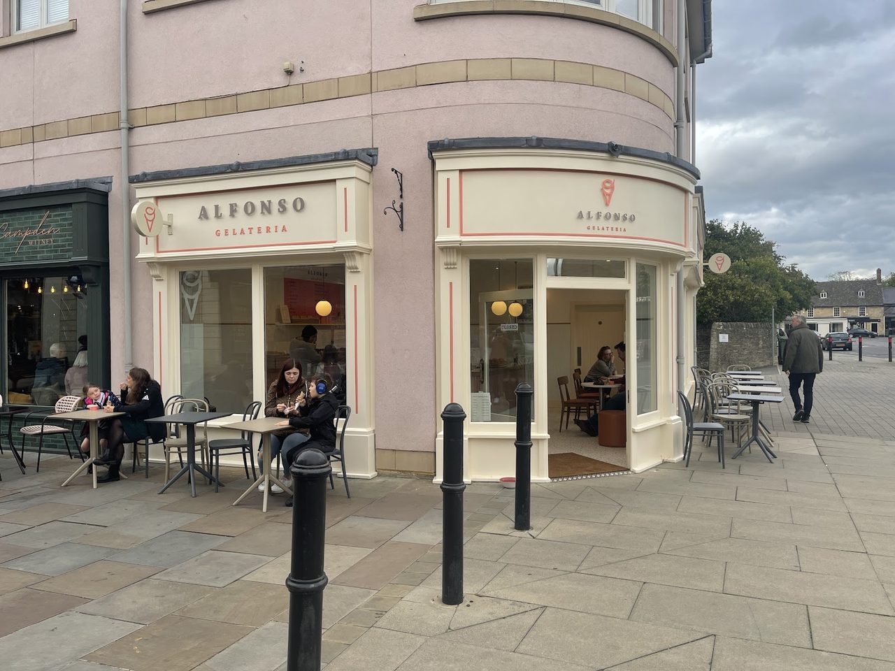Alfonso Gelateria Witney