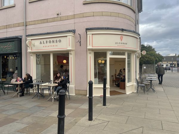 Alfonso Gelateria Witney