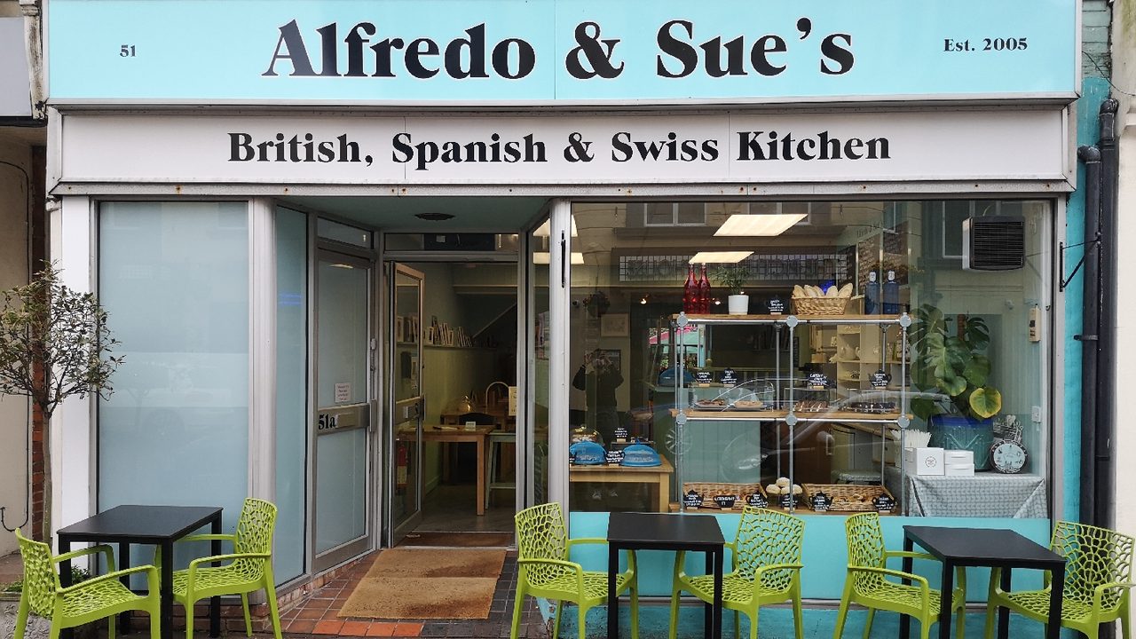 Alfredo and Sue Silva's Cafe
