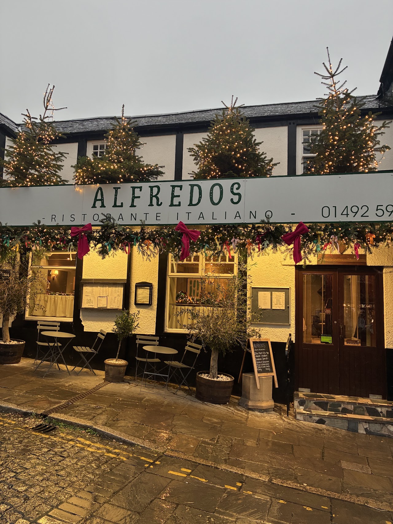 Alfredos Restaurant