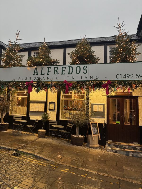Alfredos Restaurant