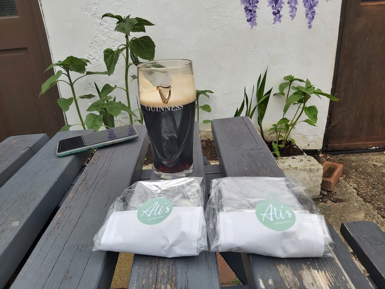 Ali's Coffee Box