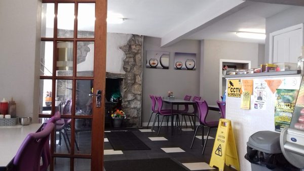 Ally's Cafe