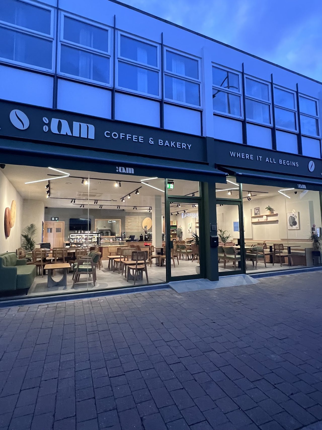 :AM Coffee & Bakery