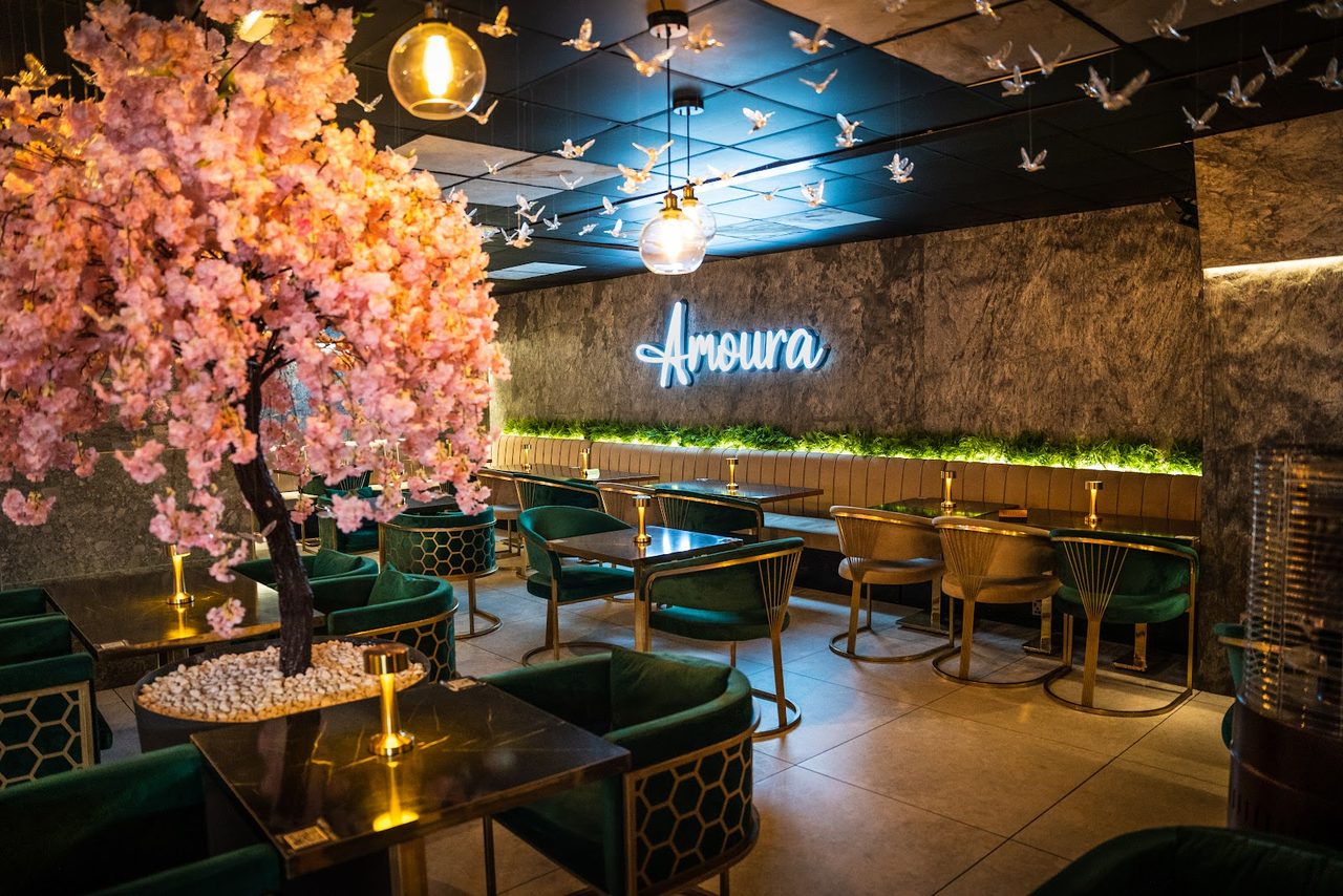 Amoura Lounge
