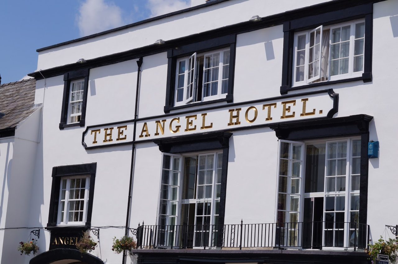 Angel Hotel