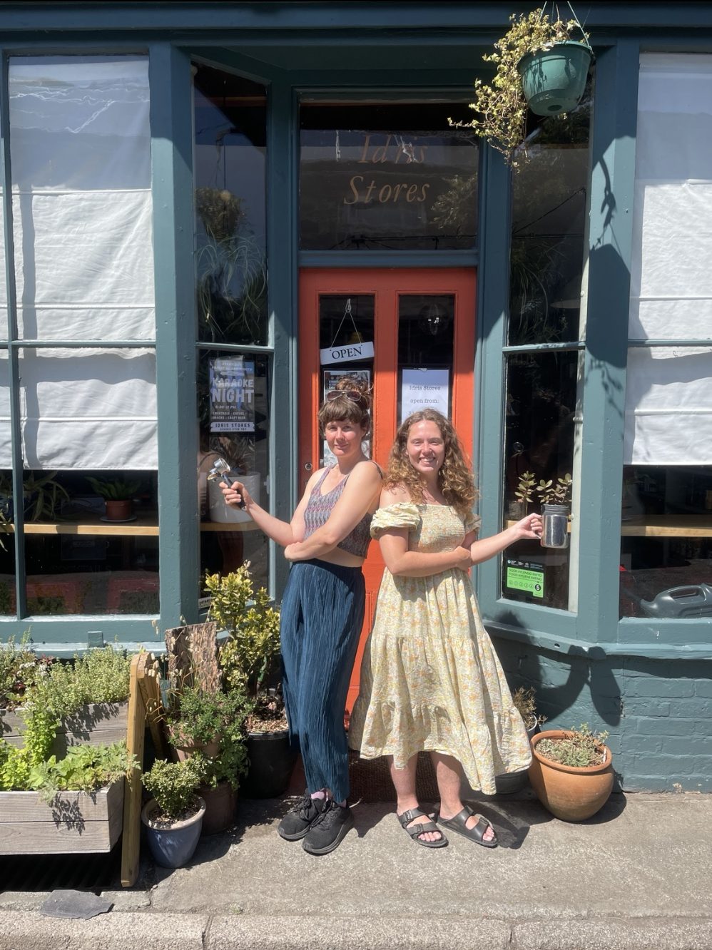 Anna & Ella’s