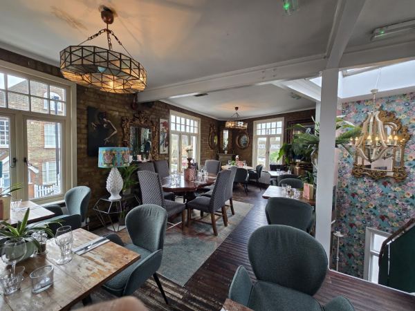 Annie's Chiswick
