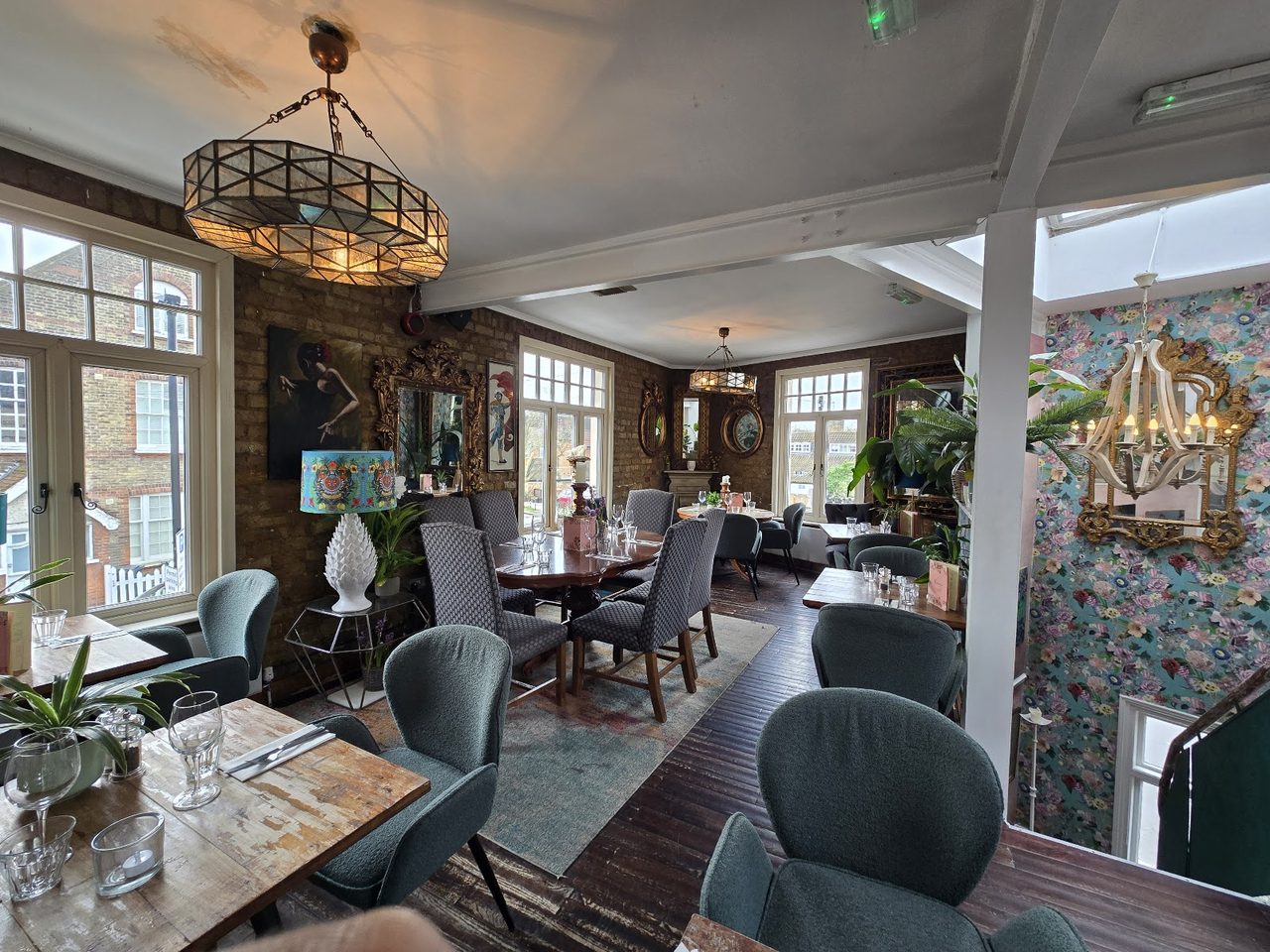 Annies Restaurant