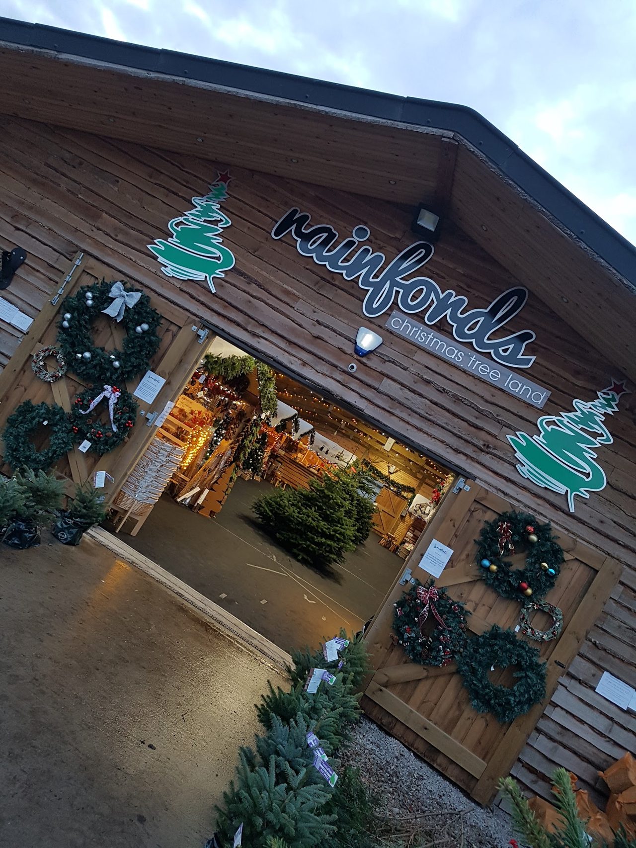Apres Tree Bar at Rainford's Christmas Trees