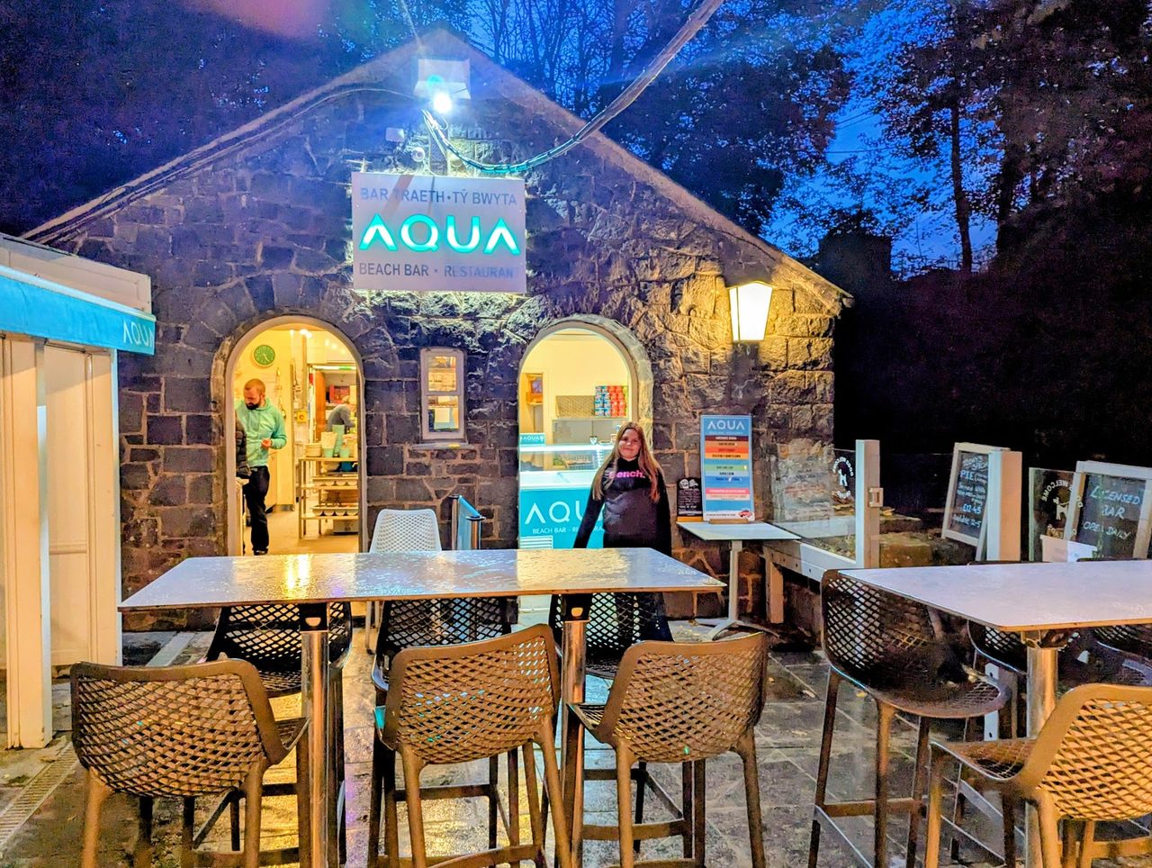 Aqua Beach Bar . Restaurant